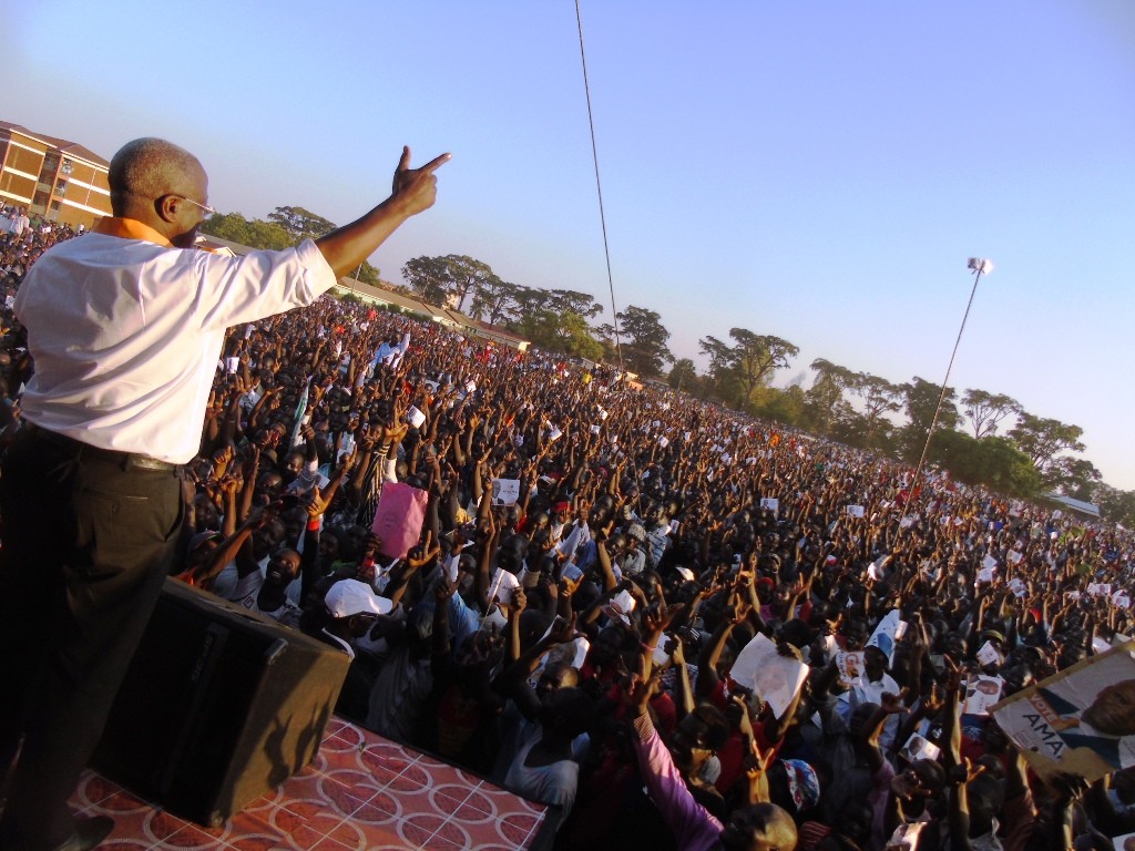 Amama Mbabazi apologizes To Acholi Over PRDP Mess