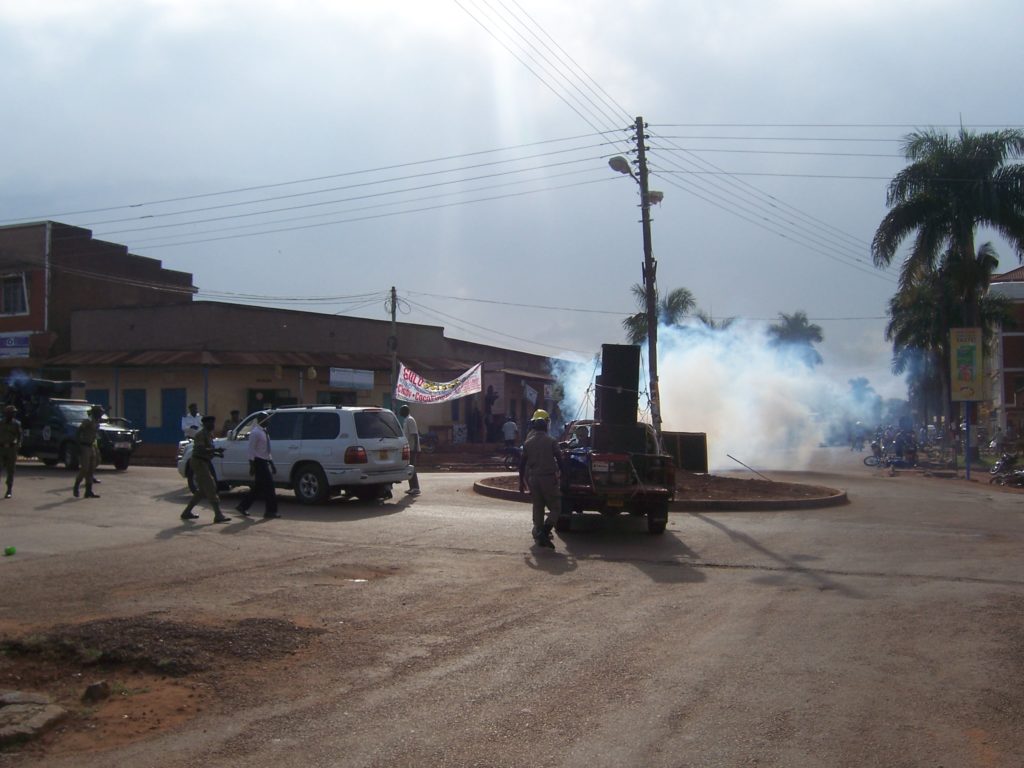 Teargas As Police Disperses Besigye Rally In Gulu